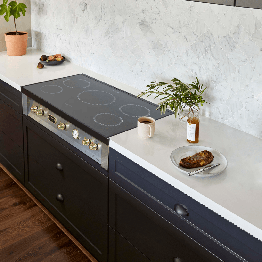 Induction Hob vs. Gas Hob: Which is the Superior Choice for Your Kitchen?